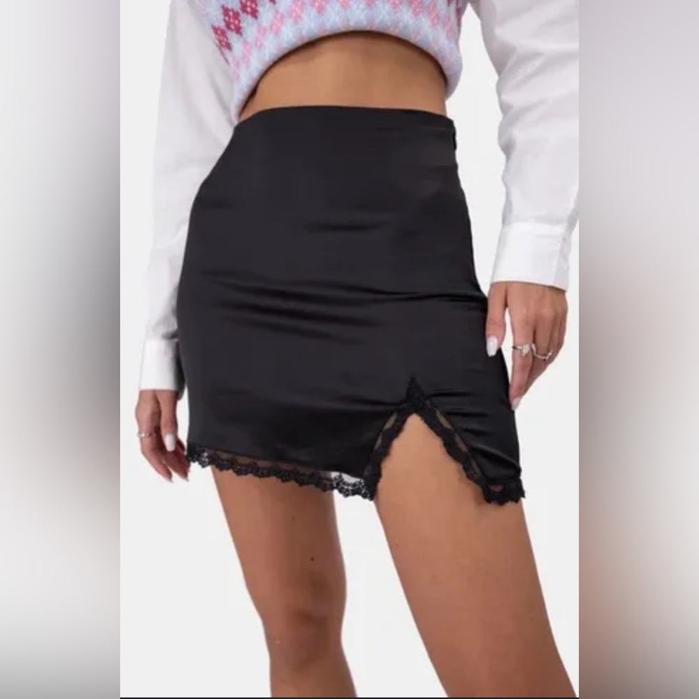 Adika Silk Skirt with Lace Trim